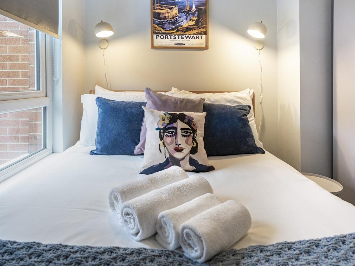Pass The Keys 58 Lw Ave Stunning 2Br Terrace Top Location Lots Nearby 贝尔法斯特 外观 照片
