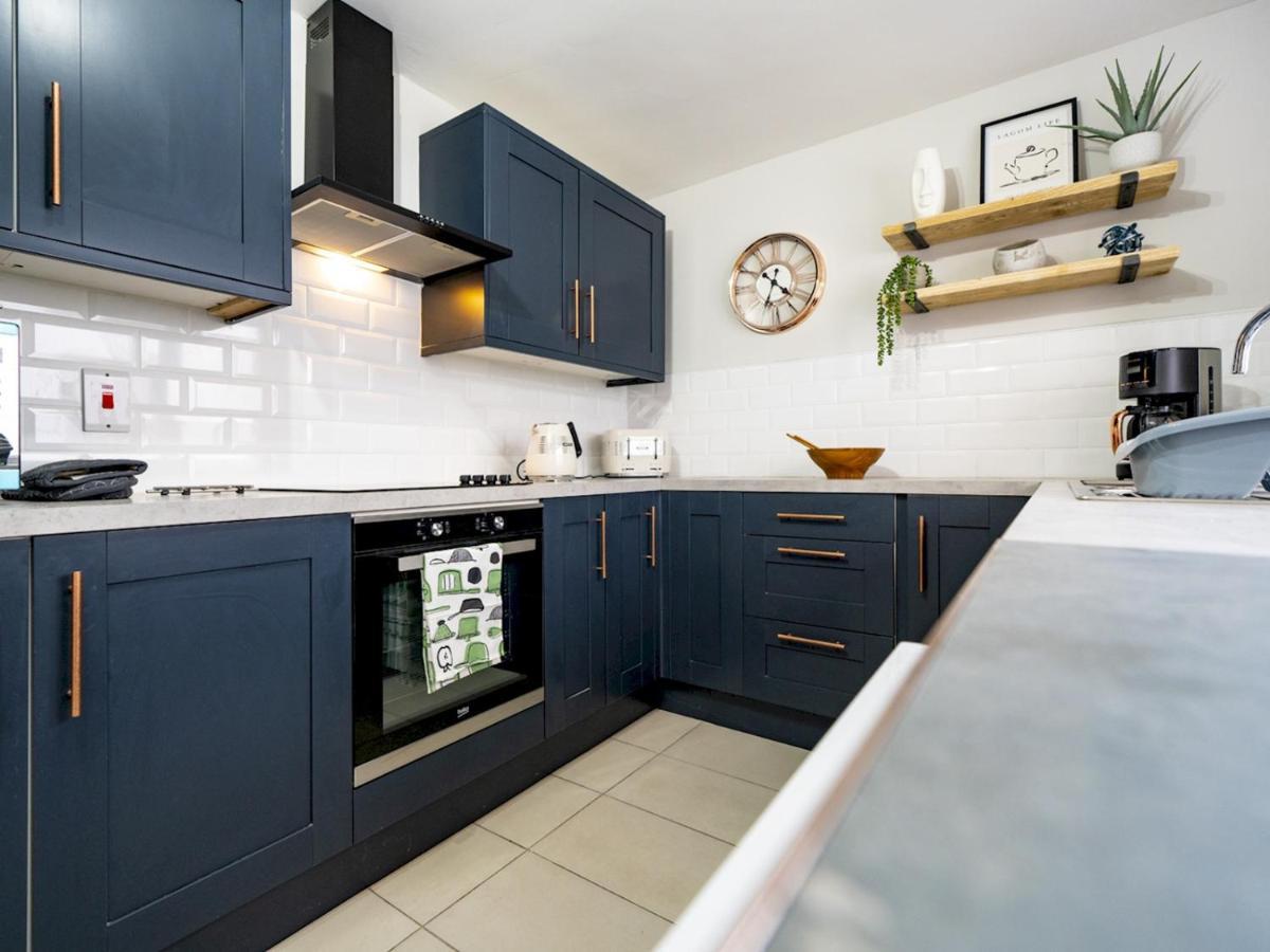 Pass The Keys 58 Lw Ave Stunning 2Br Terrace Top Location Lots Nearby 贝尔法斯特 外观 照片