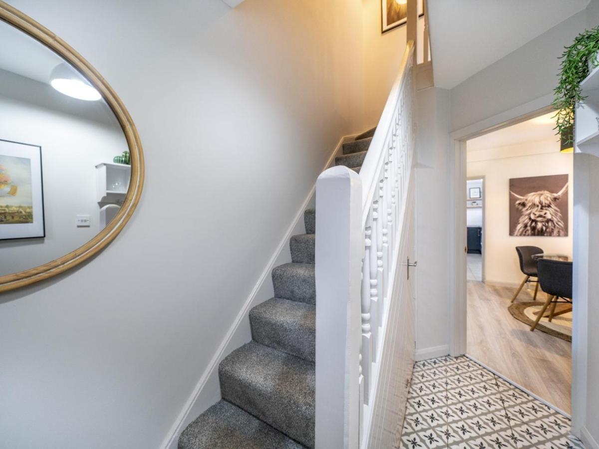 Pass The Keys 58 Lw Ave Stunning 2Br Terrace Top Location Lots Nearby 贝尔法斯特 外观 照片