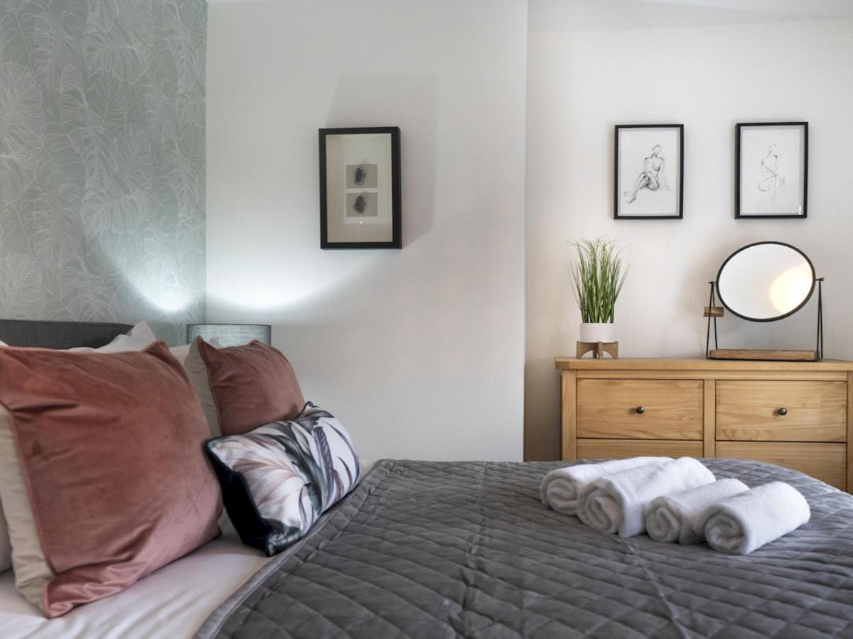 Pass The Keys 58 Lw Ave Stunning 2Br Terrace Top Location Lots Nearby 贝尔法斯特 外观 照片