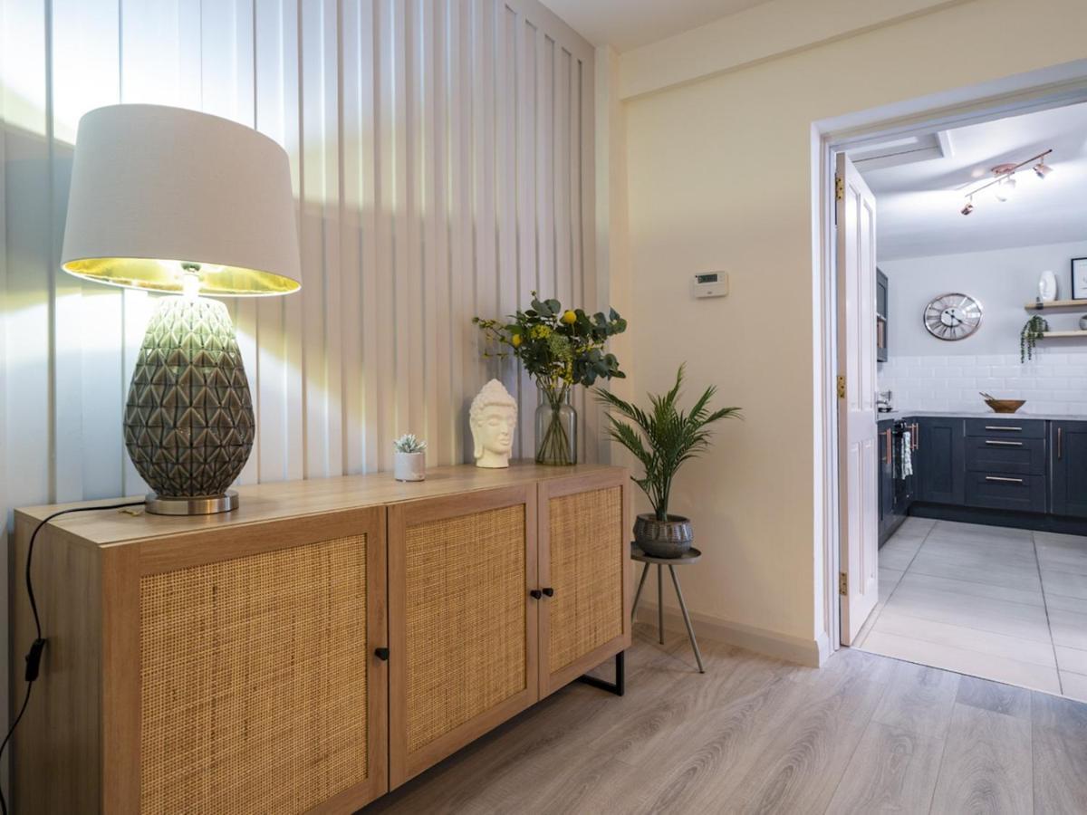 Pass The Keys 58 Lw Ave Stunning 2Br Terrace Top Location Lots Nearby 贝尔法斯特 外观 照片