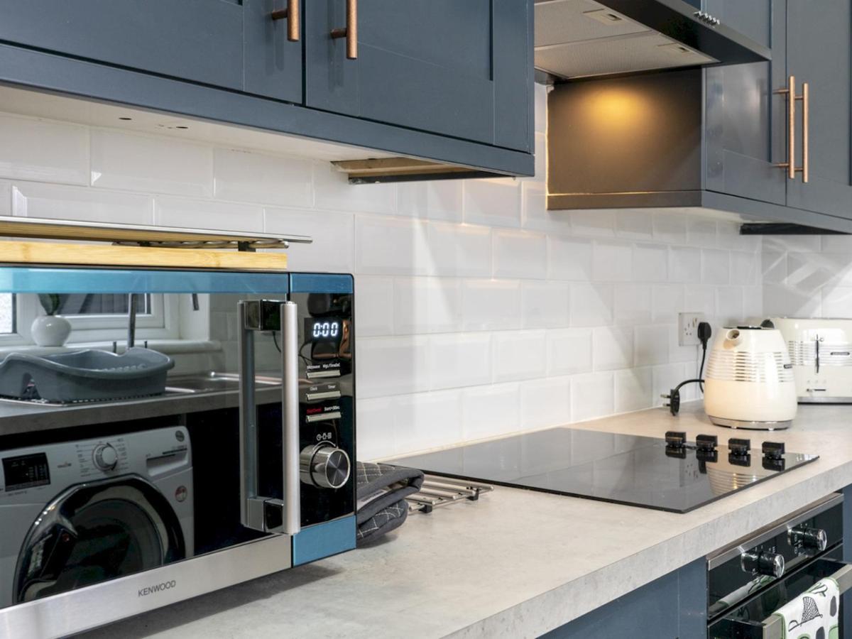 Pass The Keys 58 Lw Ave Stunning 2Br Terrace Top Location Lots Nearby 贝尔法斯特 外观 照片