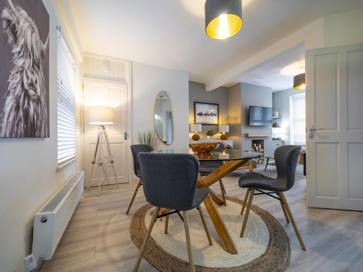 Pass The Keys 58 Lw Ave Stunning 2Br Terrace Top Location Lots Nearby 贝尔法斯特 外观 照片